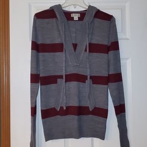 Duck Head Gray/Burgundy Striped Hooded Sweater (L)